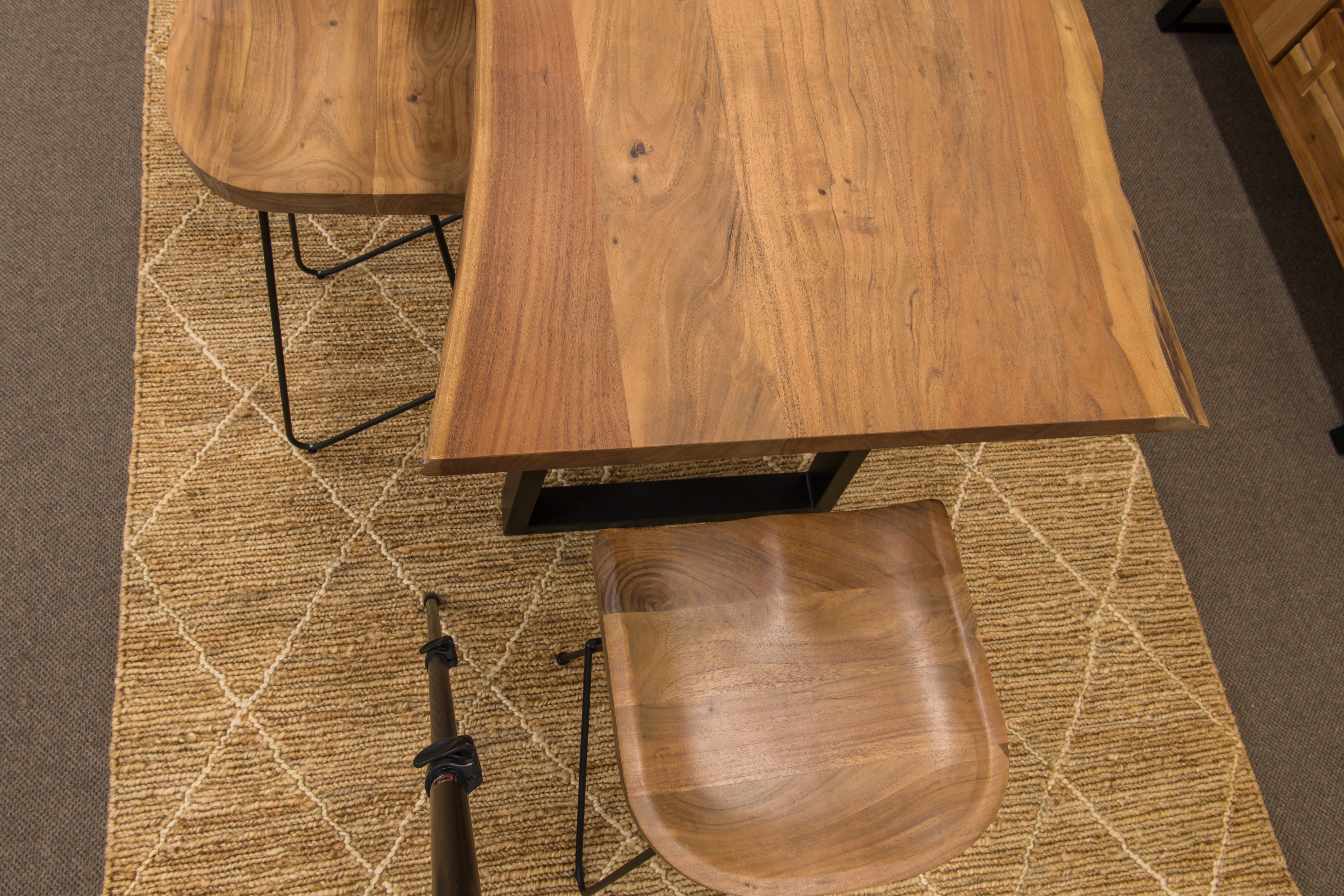 Delamere Bar Table - Image 4