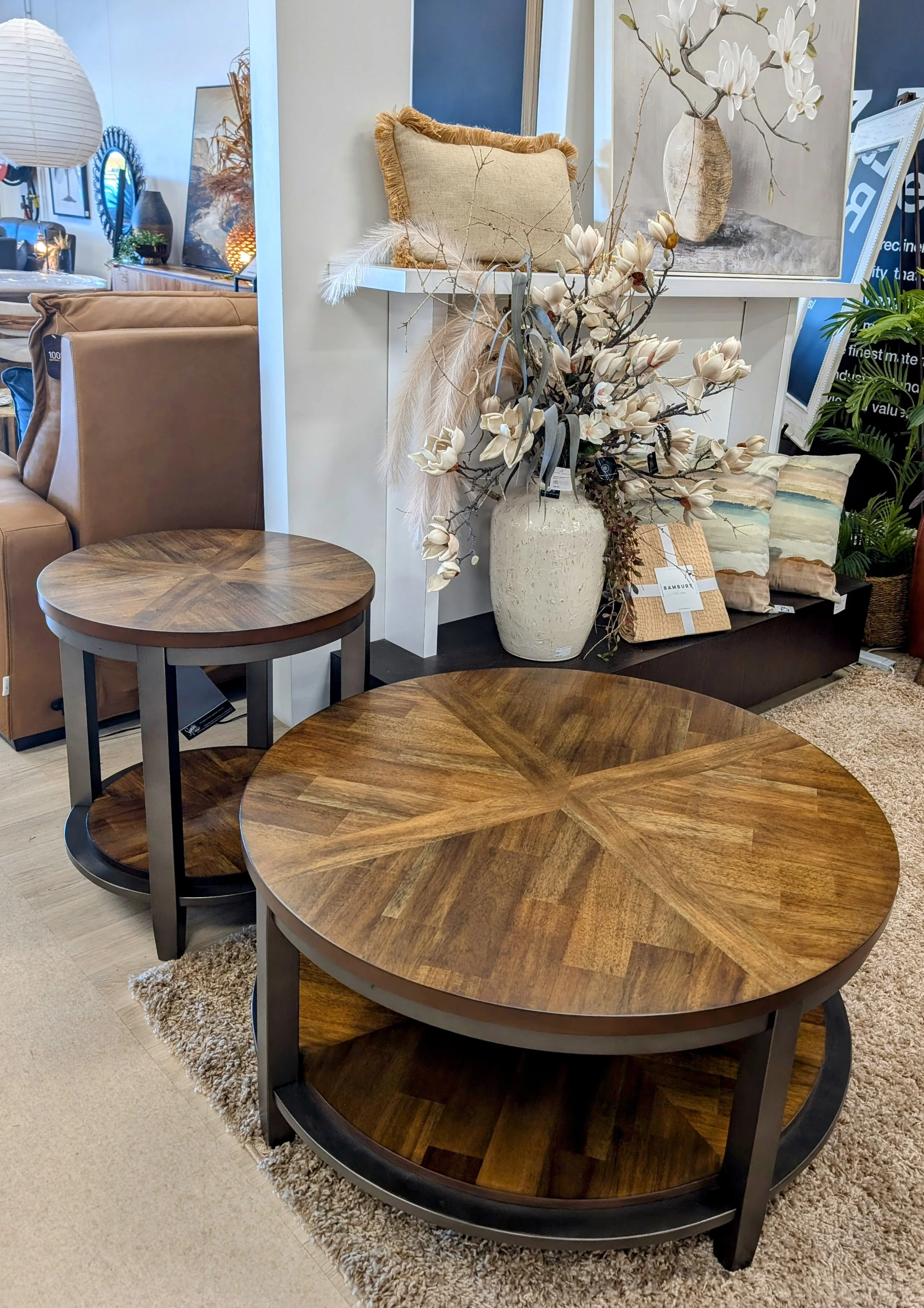 Roybeck Coffee Table - Image 6